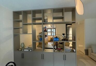 Maatwerk Roomdivider: Stijlvolle Scheiding en Praktische Opbergruimte